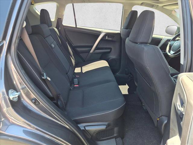 Used 2017 Toyota RAV4 XLE w/ Carpet Mat Package AWD/4WD image 19