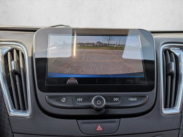 Used 2019 Chevrolet Malibu LT w/ Driver Confidence Package II image 12