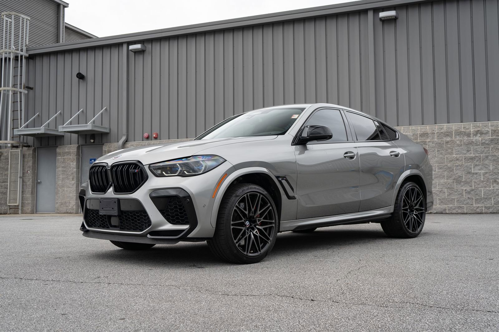 Used 2022 BMW X6 M w/ Competition Package image 11