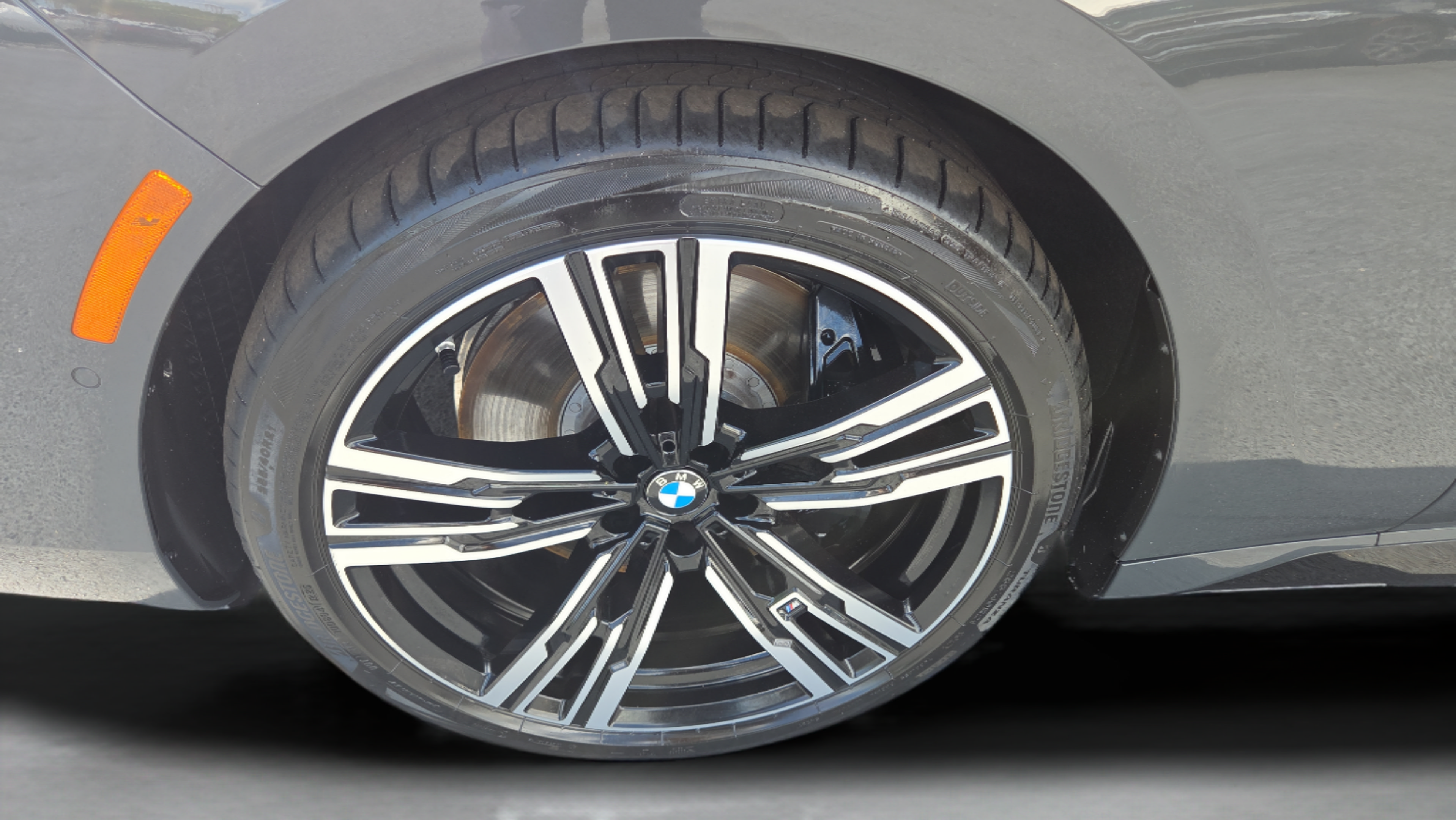 Certified 2025 BMW 760i xDrive w/ Executive Package AWD/4WD image 37