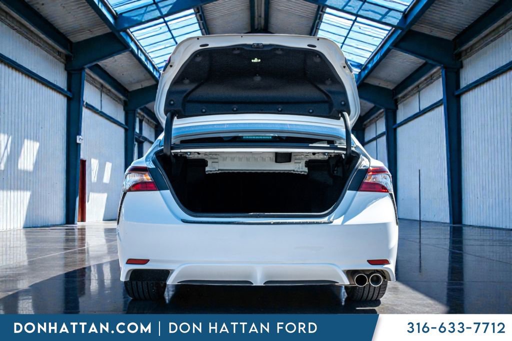 Used 2023 Toyota Camry SE image 29