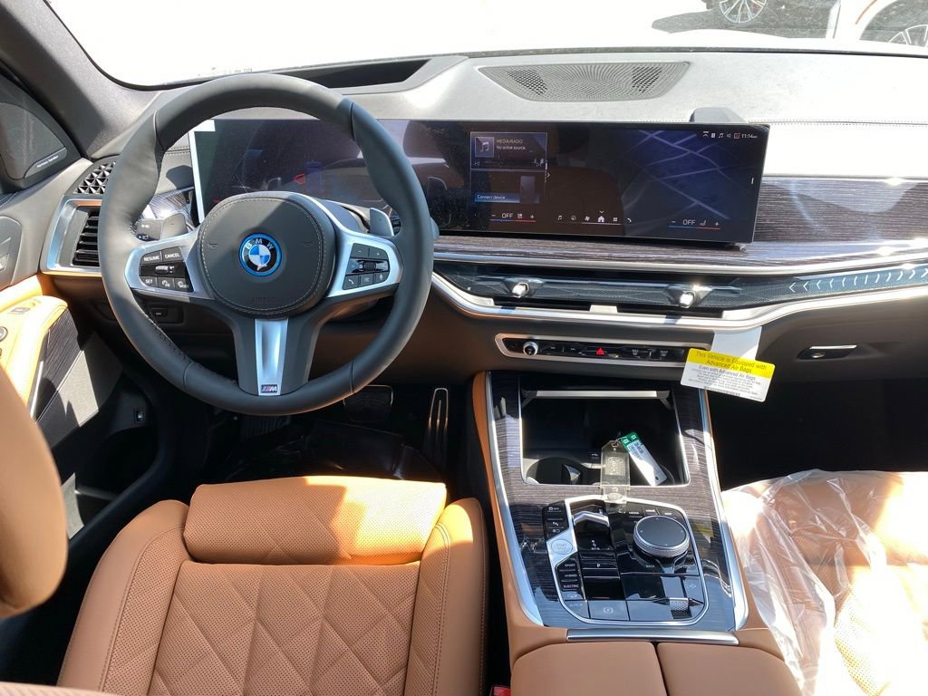 New 2026 BMW X5 xDrive50e AWD/4WD image 9