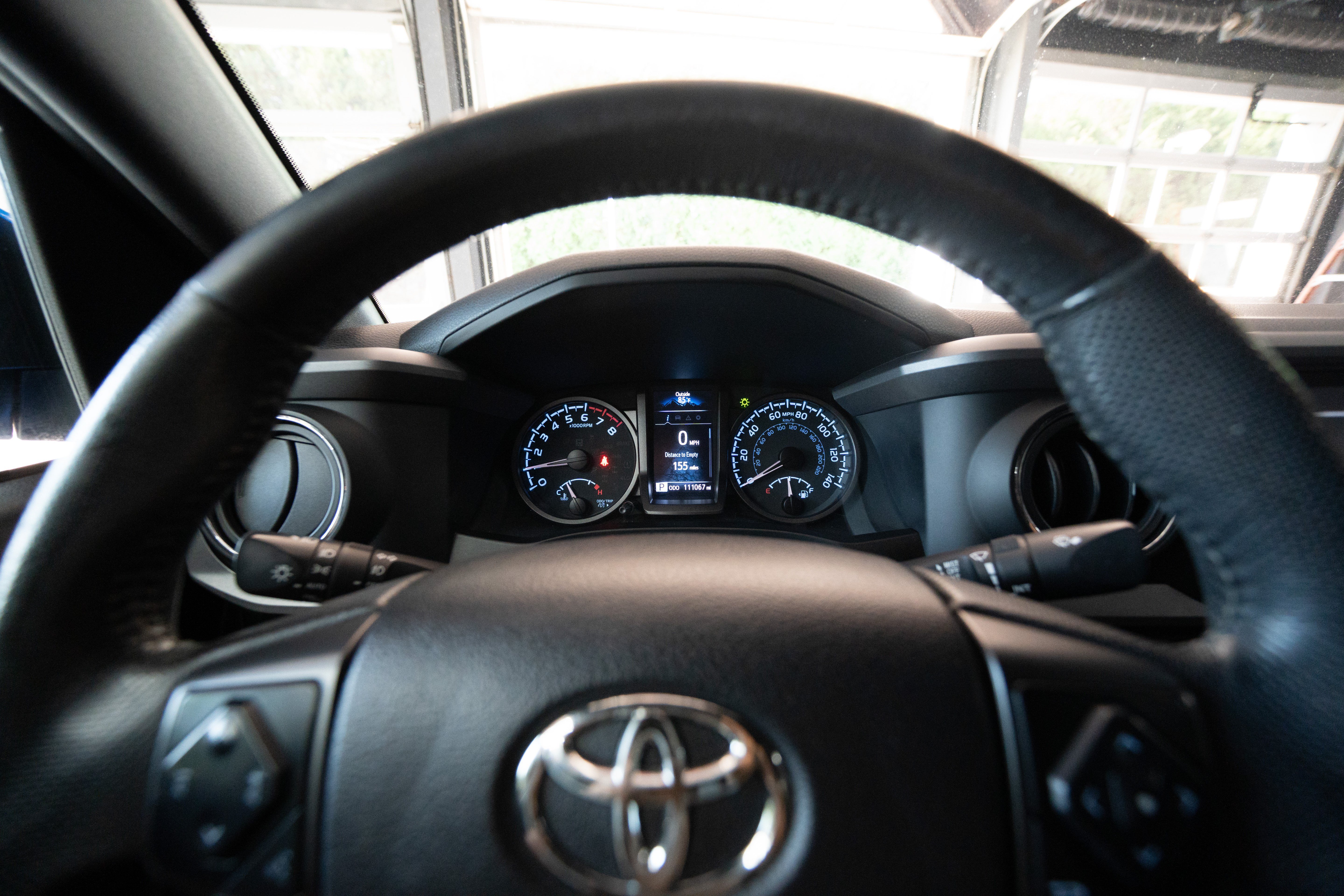 Used 2021 Toyota Tacoma TRD Sport AWD/4WD image 15