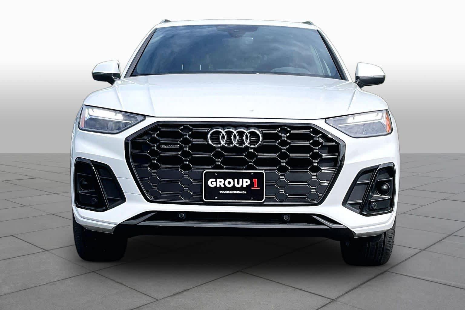 Used 2025 Audi Q5 2.0T Premium w/ Convenience Plus Package AWD/4WD image 3