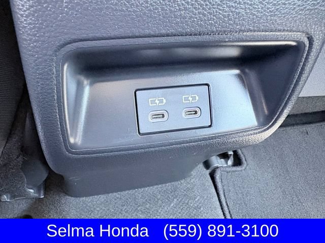 Used 2025 Toyota Corolla LE FWD image 9