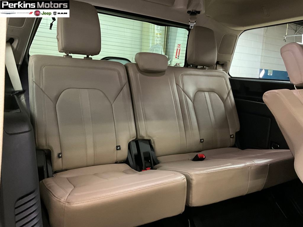 Used 2023 Ford Expedition Limited image 14