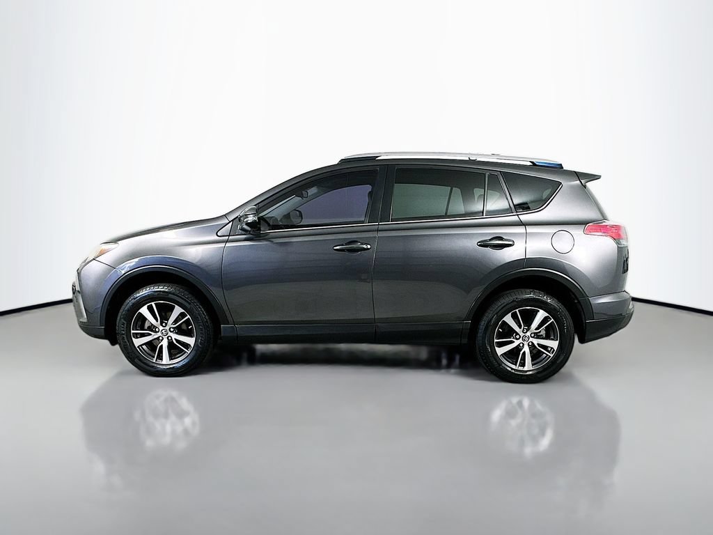 Used 2016 Toyota RAV4 XLE FWD image 4