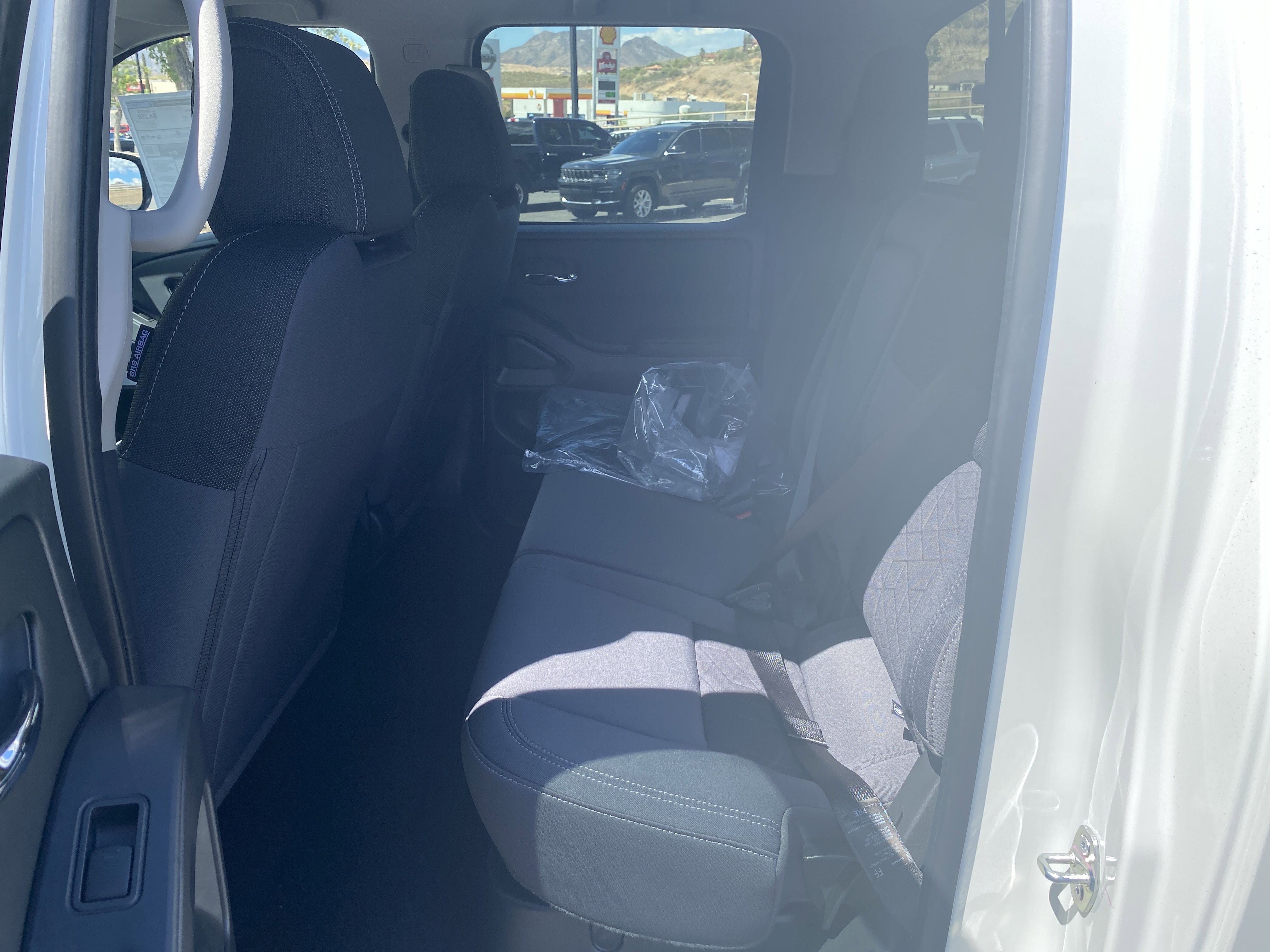 New 2025 Nissan Frontier SV image 18