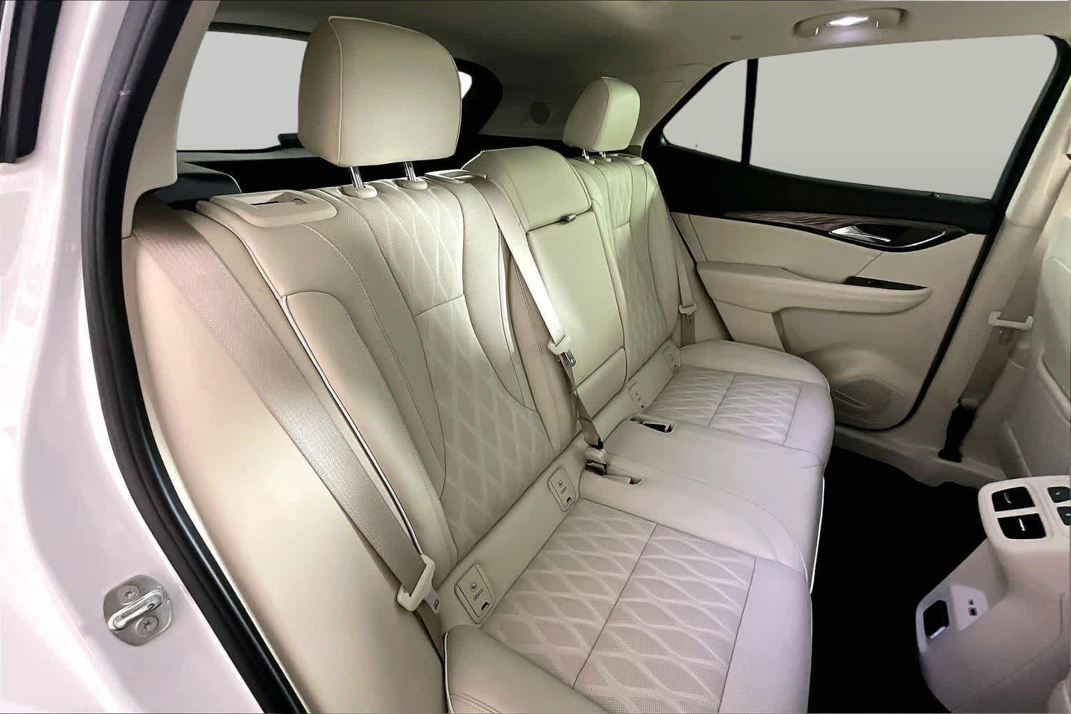 Used 2023 Buick Envision Avenir FWD image 20