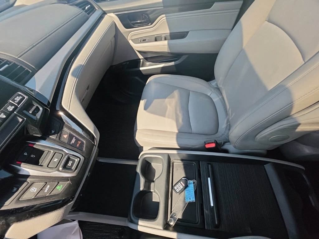 Used 2023 Honda Odyssey Touring image 20