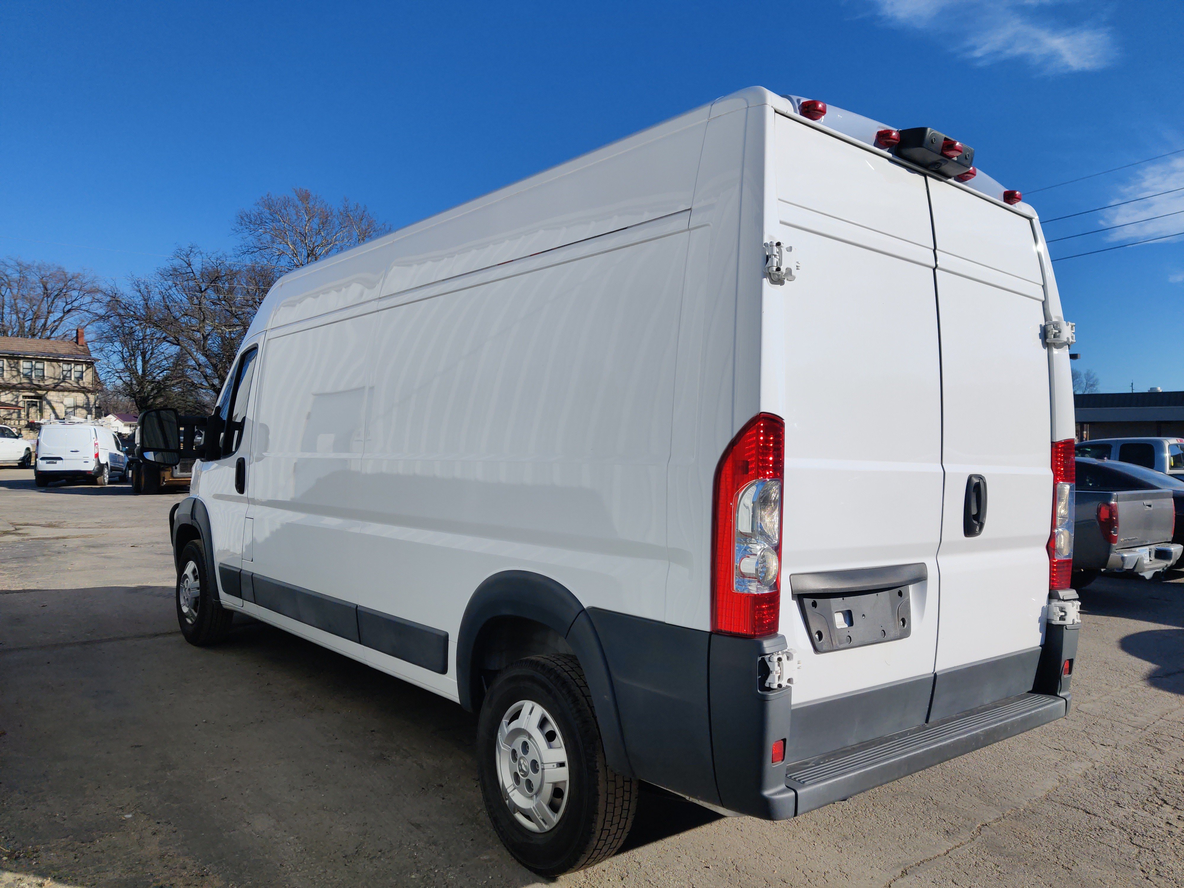 Used 2018 RAM ProMaster 2500 w/ Interior Convenience Group FWD image 11