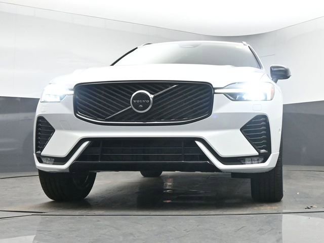 New 2026 Volvo XC60 B5 Plus w/ Protection Package Premier image 40