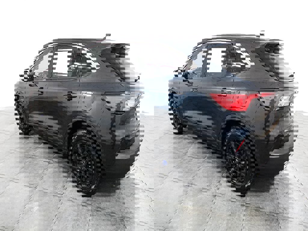 Used 2022 Ford Escape SE w/ Convenience Package image 4