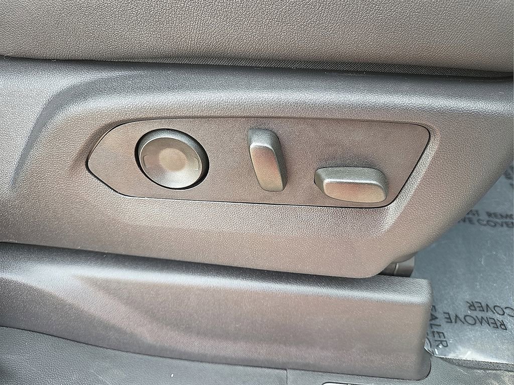 Used 2025 Chevrolet Silverado 1500 ZR2 image 14