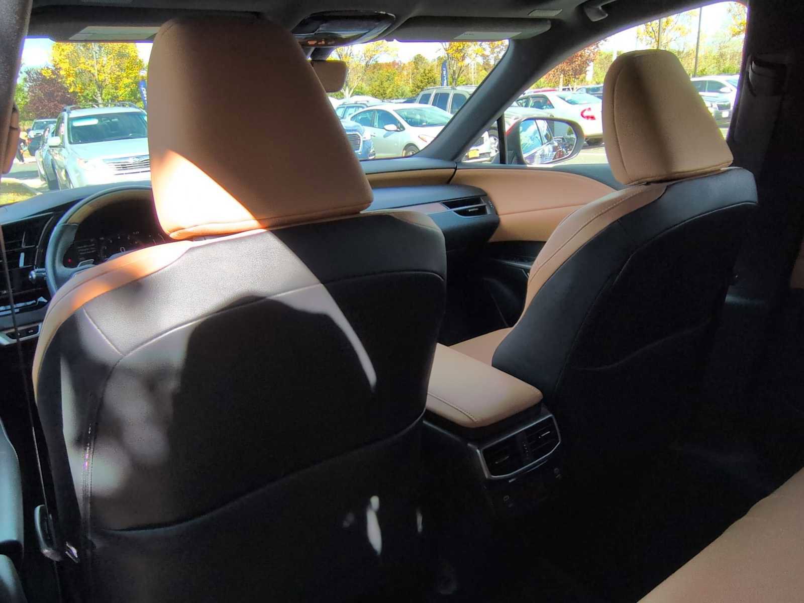 Used 2023 Lexus RX 350 Premium image 18