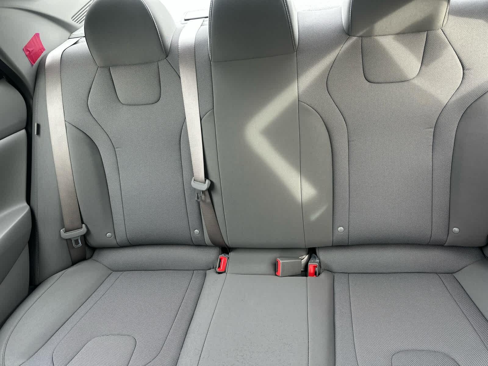 New 2026 Hyundai Elantra SE FWD image 19