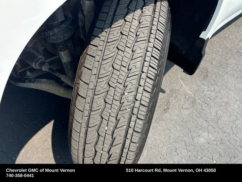 Used 2025 Chevrolet Silverado 1500 LT AWD/4WD image 28