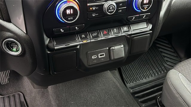 Used 2022 Chevrolet Silverado 1500 LT image 21