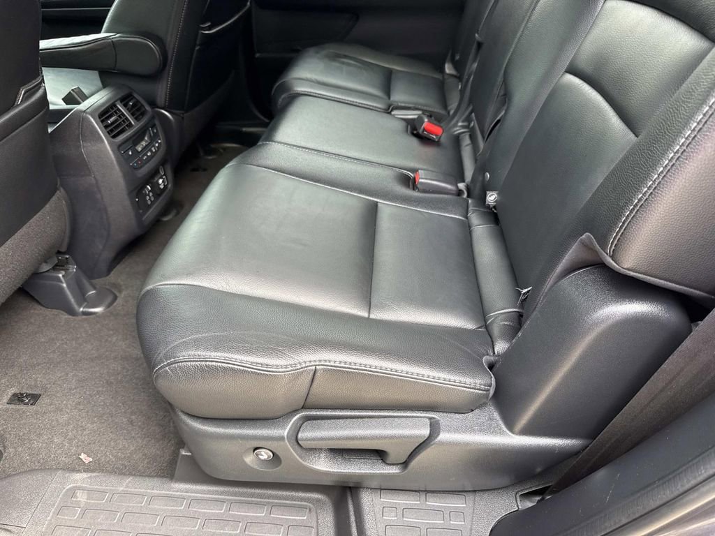 Used 2019 Honda Pilot Touring image 16