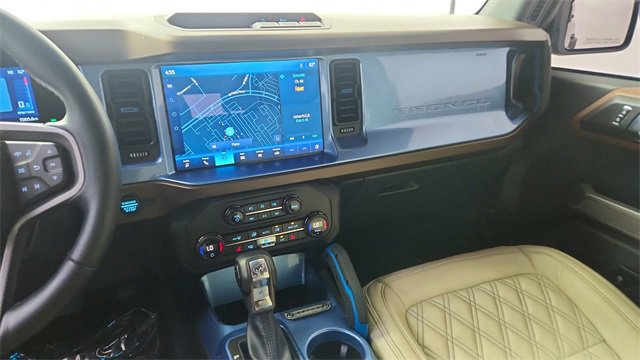 Used 2023 Ford Bronco Outer Banks image 42