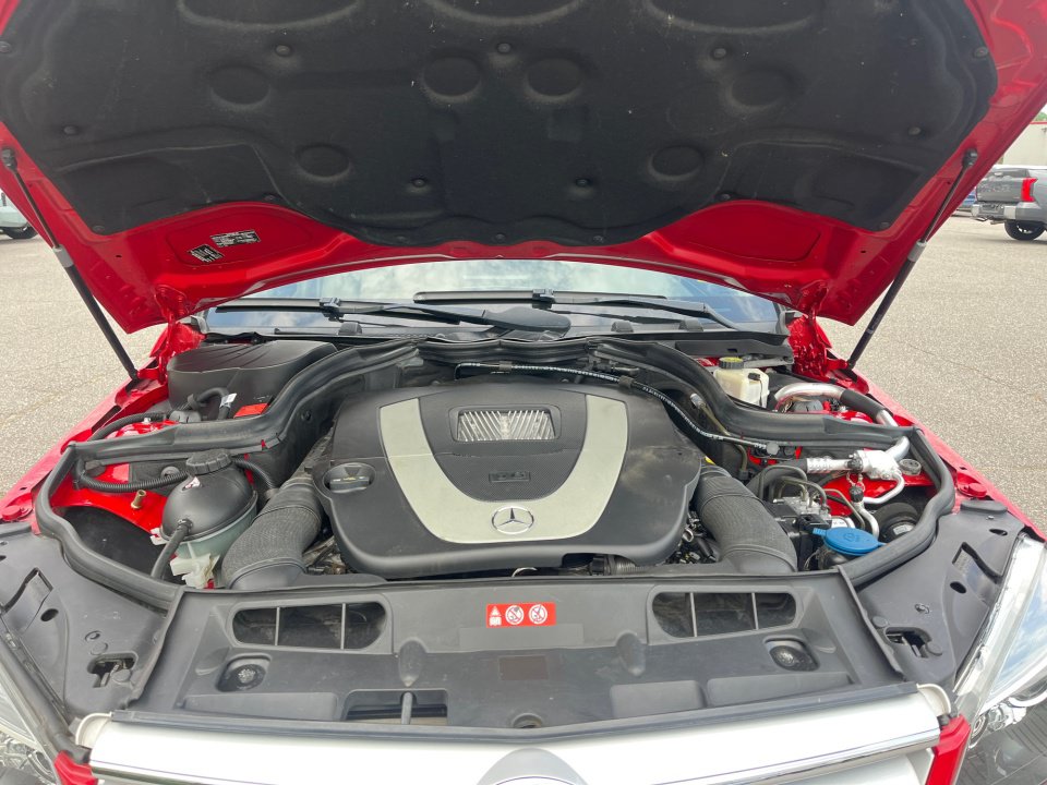 Used 2011 Mercedes-Benz C 350 Sport image 18