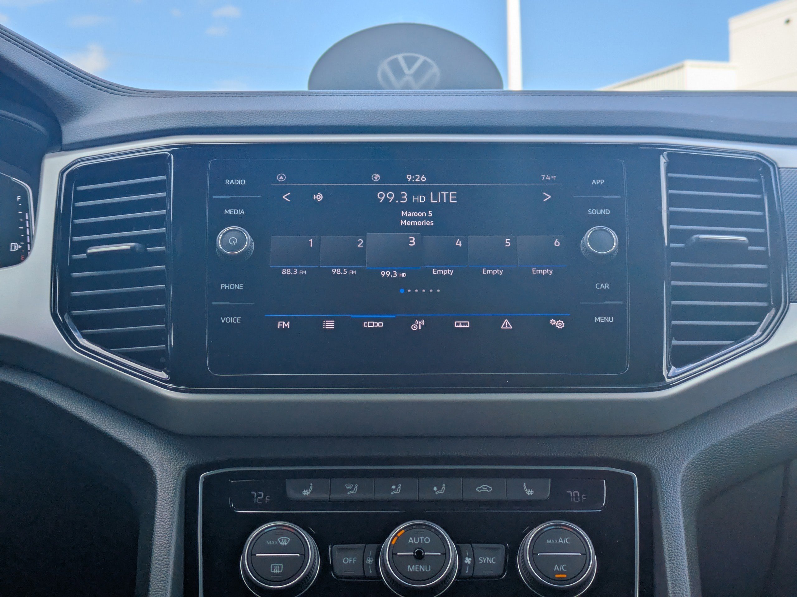 Used 2023 Volkswagen Atlas Cross Sport SE FWD image 19