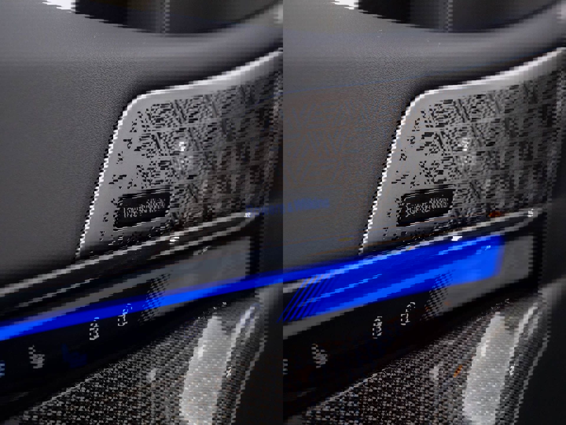 New 2026 BMW M5 w/ Carbon Package image 15