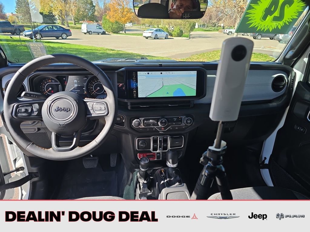 Used 2024 Jeep Gladiator Sport image 13