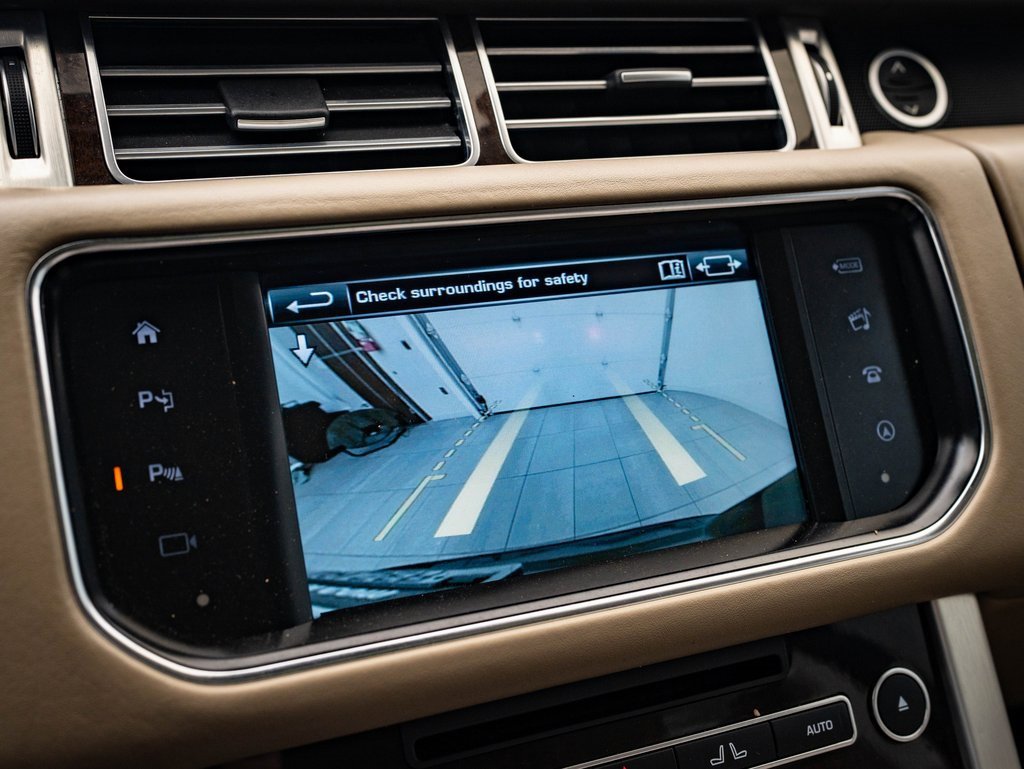 Used 2016 Land Rover Range Rover Supercharged image 32