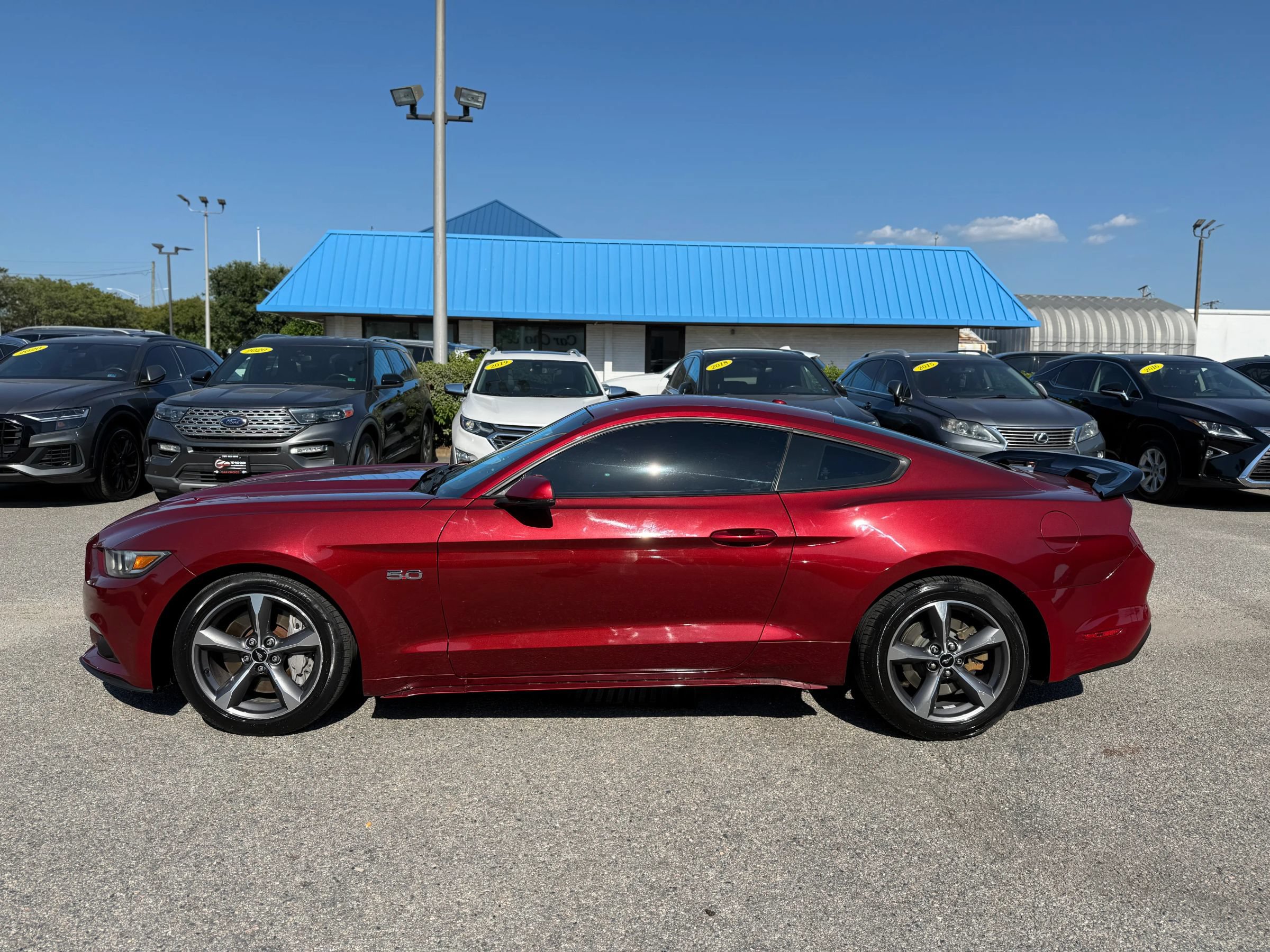 Used 2016 Ford Mustang GT Premium w/ Enhanced Security Package RWD image 3