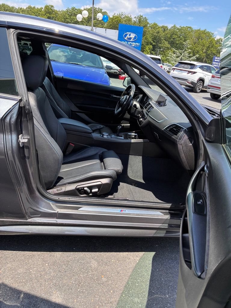 Used 2018 BMW M2 RWD image 19