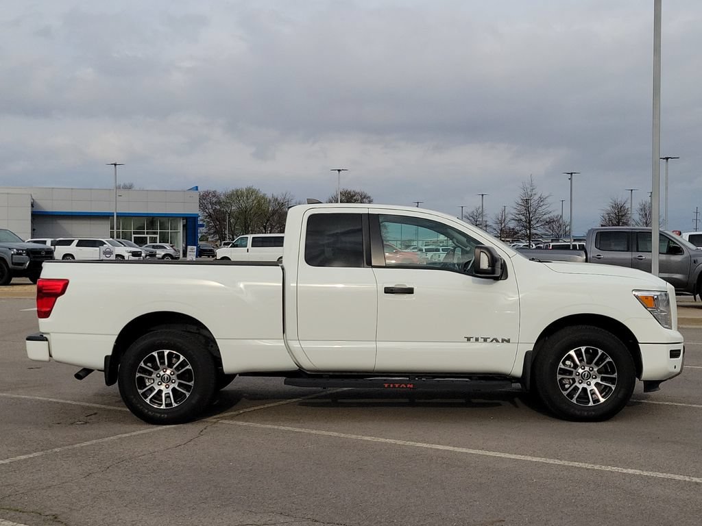 Used 2024 Nissan Titan SV w/ SV Utility Package AWD/4WD image 6