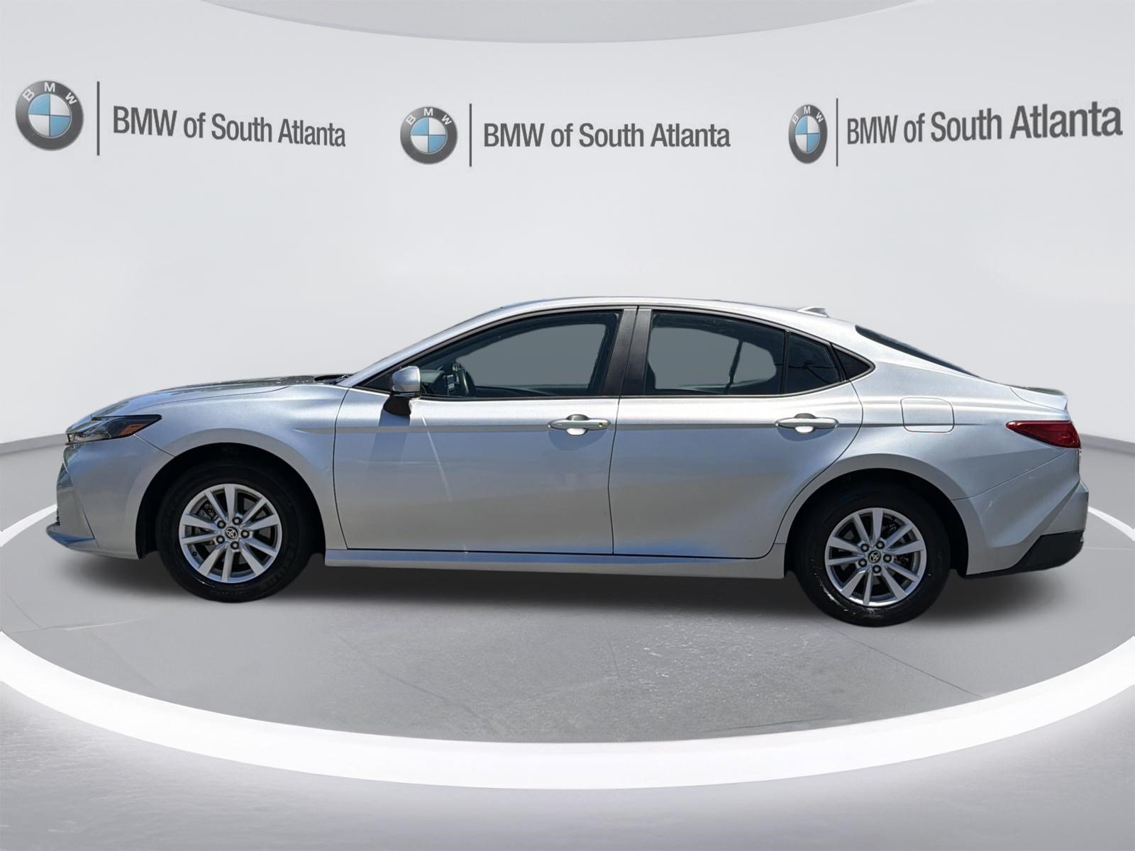 Used 2025 Toyota Camry LE AWD/4WD image 22