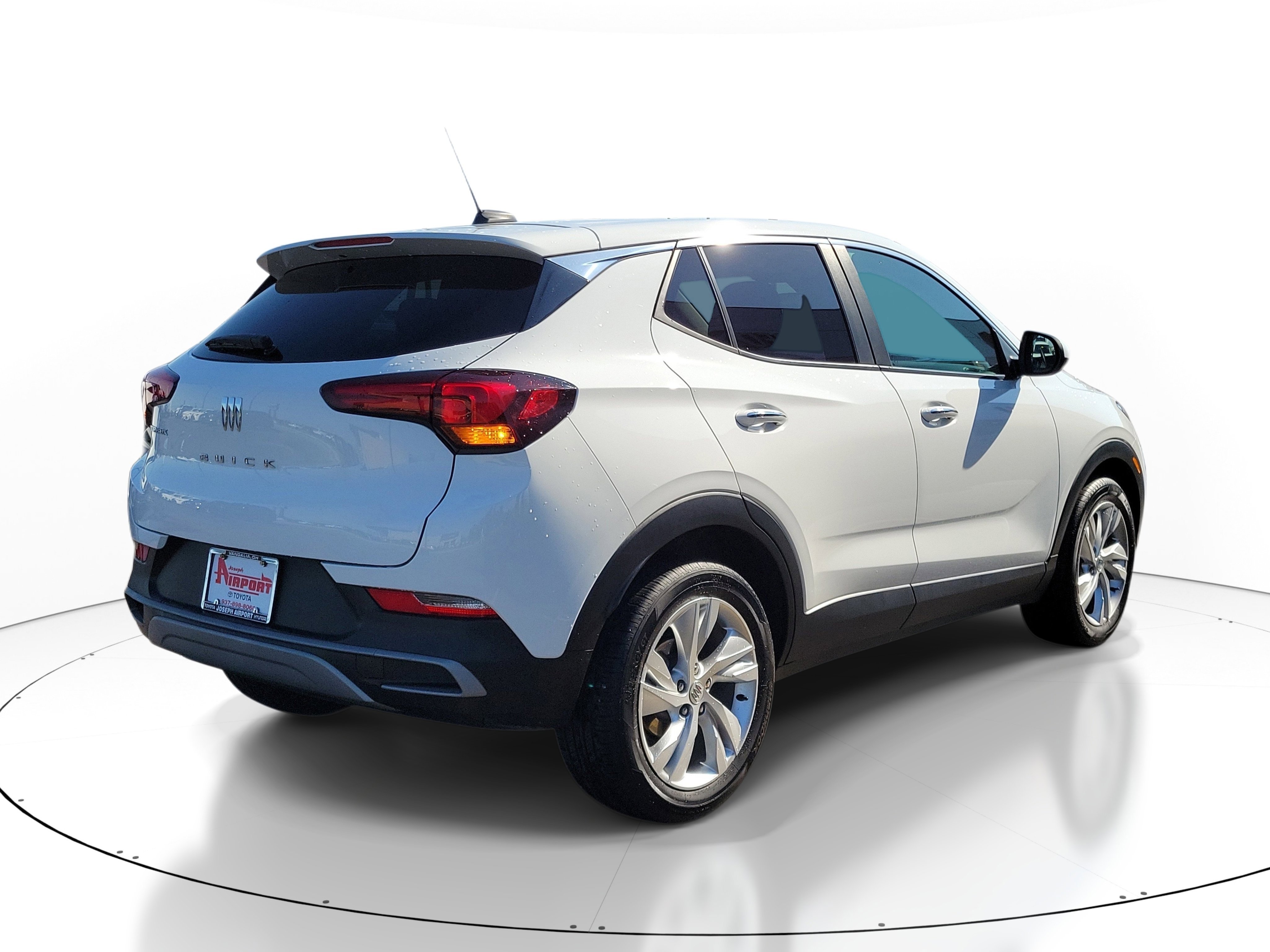 Used 2024 Buick Encore GX Preferred FWD image 4