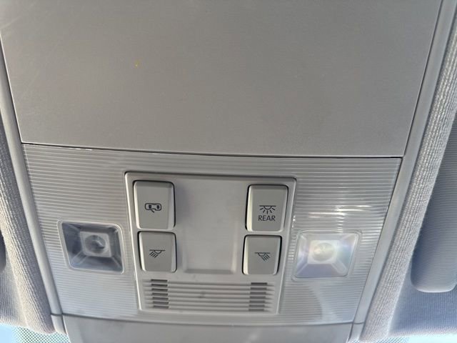 Used 2024 Volkswagen Tiguan SE AWD/4WD image 31