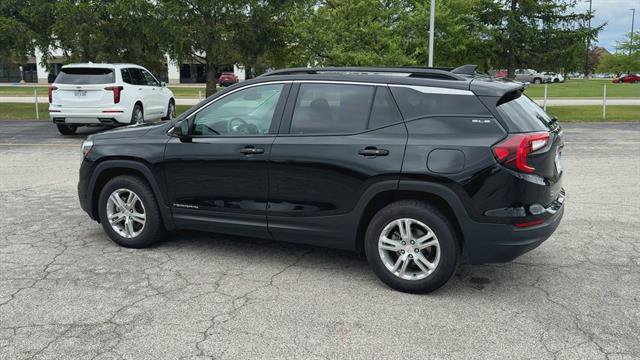 Certified 2022 GMC Terrain SLE w/ Driver Convenience Package AWD/4WD image 6