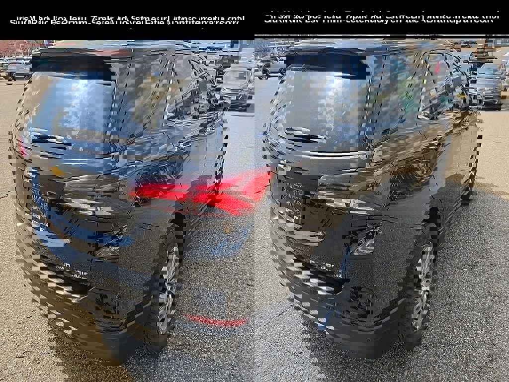 Used 2022 Chevrolet Equinox Premier AWD/4WD image 3