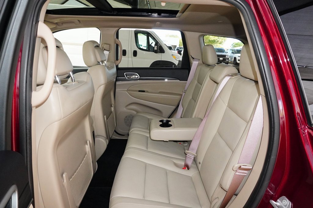 Used 2021 Jeep Grand Cherokee Limited image 27