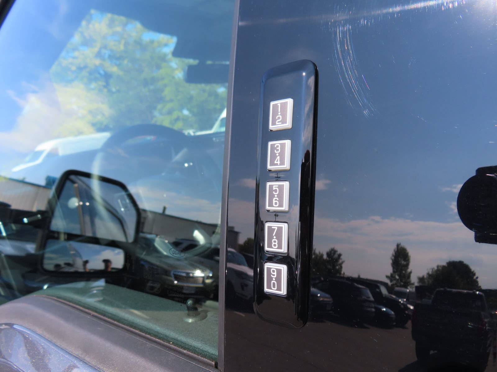 New 2026 Ford F250 Lariat w/ Black Appearance Package AWD/4WD image 7