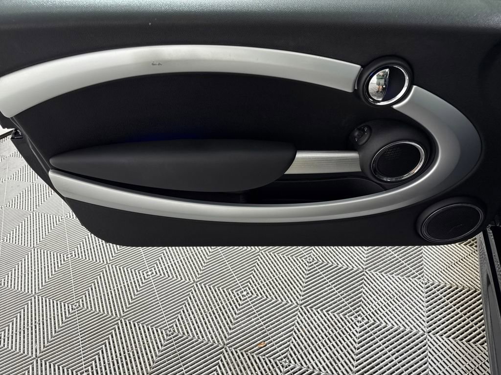 Used 2014 MINI Cooper Clubman Clubman image 9