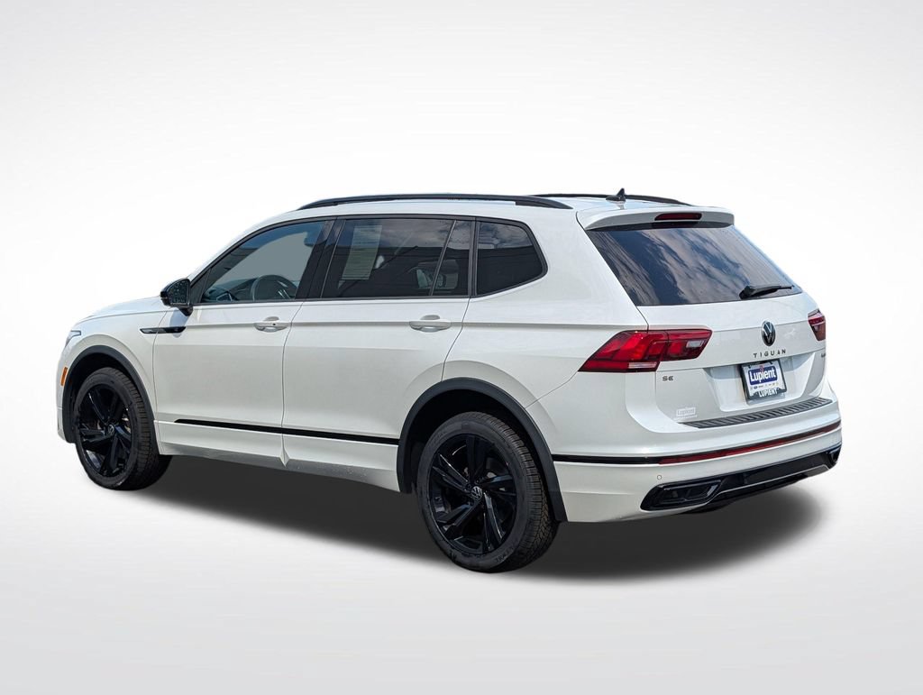Used 2023 Volkswagen Tiguan SE R-Line AWD/4WD image 10