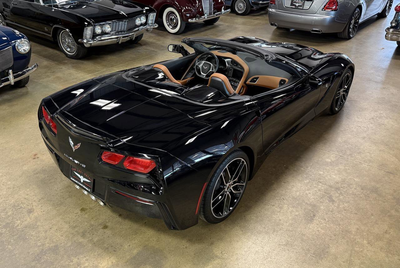 Used 2018 Chevrolet Corvette Stingray Convertible w/ 3LT Preferred Equipment Group image 21