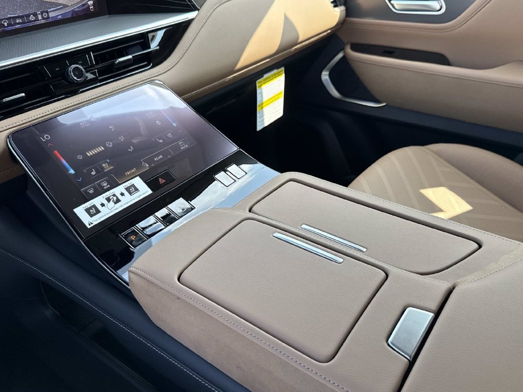 New 2027 INFINITI QX80 Luxe AWD/4WD image 7