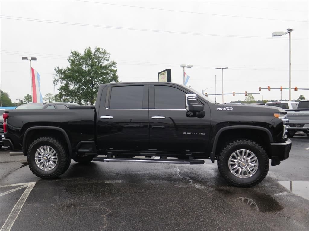 Used 2022 Chevrolet Silverado 2500 High Country w/ Z71 Off-Road Package image 2