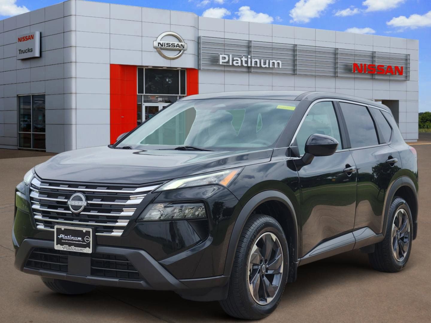Used 2024 Nissan Rogue SV FWD image 2