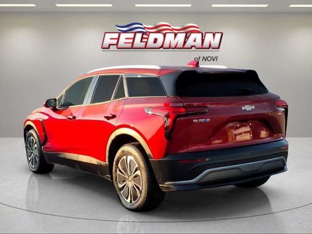 Used 2024 Chevrolet Blazer EV LT AWD/4WD image 3