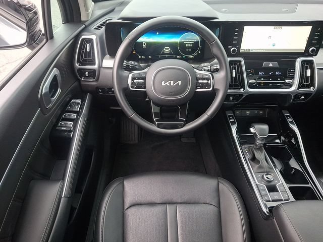 Used 2023 Kia Sorento SX AWD/4WD image 12