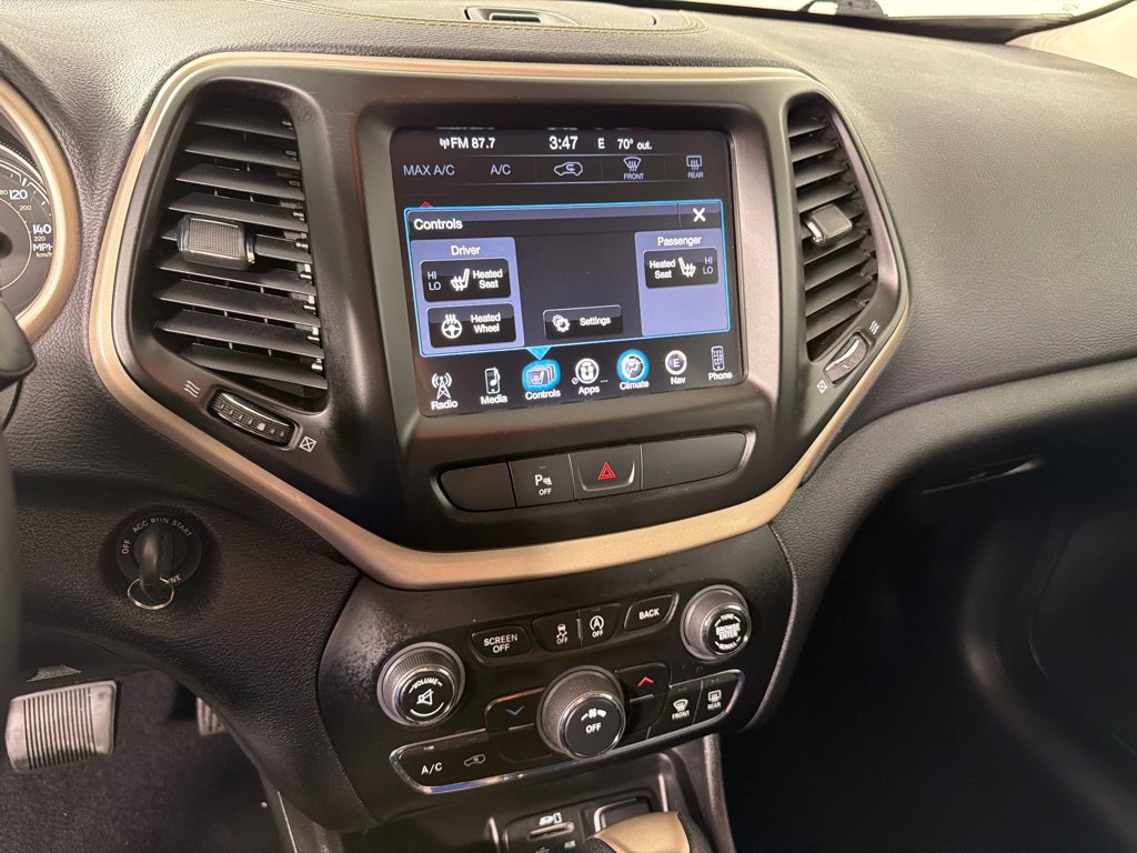 Used 2018 Jeep Cherokee Latitude image 15