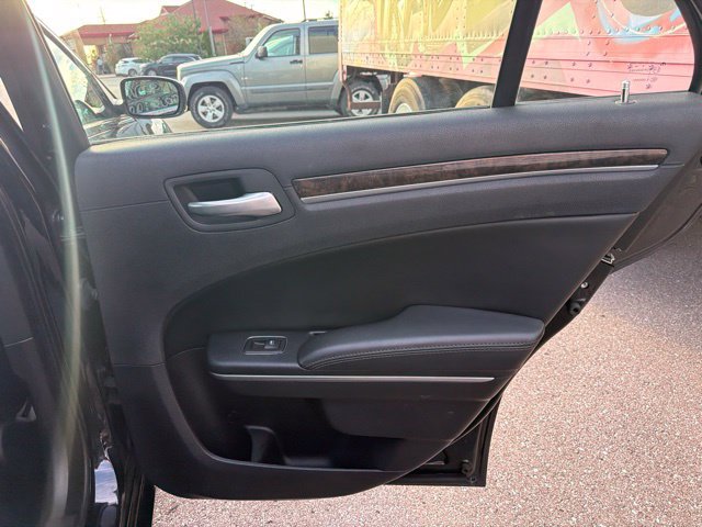 Used 2015 Chrysler 300 C w/ Light Group RWD image 25