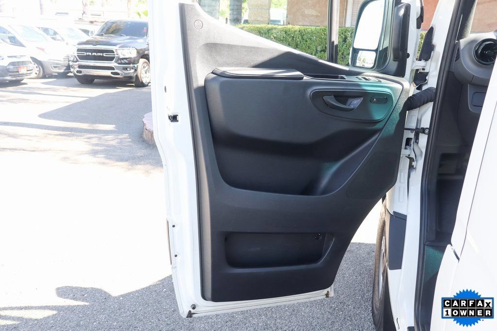 Used 2023 Mercedes-Benz Sprinter 2500 w/ Parking Package image 12
